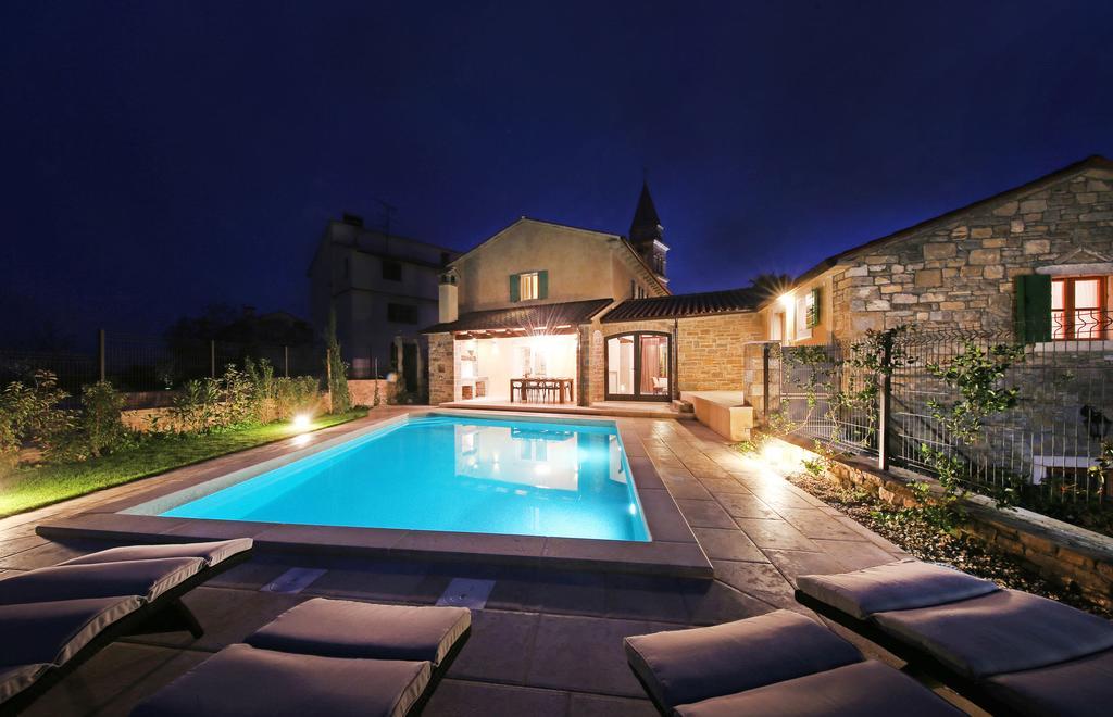 Villa Benvenuti Motovun Exterior photo